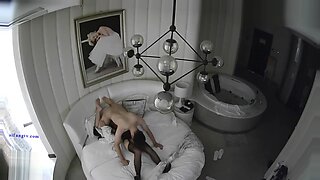 Ein chinesisches Paar erkundet HD-Fetisch in einem Motel.