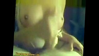 Video menggoda kumpulan BDSM Telegram 98com memikat penonton.