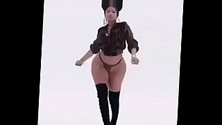 Wyraźne wideo Nicki Minaj przedstawia jej sprawność seksualną.