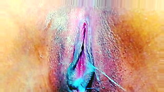 XXX视频详细地展示了内部射精。