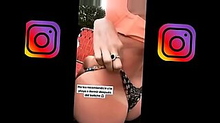 Auf YouTube wird das umstrittene Sexvideo von Janat Toha zur viralen Sensation.Das Luder mit den dicken Titten und den dicken Schwänzen lässt sich von einem harten Schwanz durchnehmen.