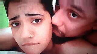 Die junge Marta teilt intime Momente in einem persönlichen Vlog, erforscht Sexualität und Vergnügen.
