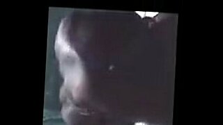 Robbins和Mweruka的热门色情视频。
