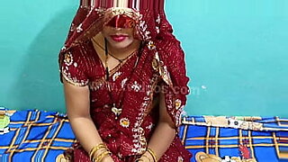 Η Desi bhabhi γίνεται άτακτη σε βίντεο σεξ στα Χίντι